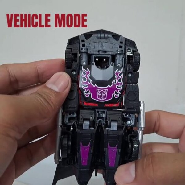 Image Of Rodimus Unicronus Transformers Legacy Exclusive  (5 of 19)